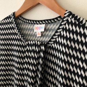 LuLaRoe Mitzi Black & White Tunic - XXS